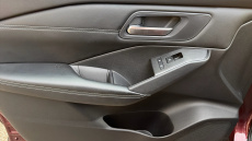 Nissan Qashqai 1.3 DiG-T MH Acenta Premium 5dr Petrol Hatchback